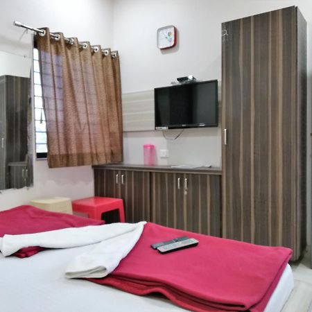 Hotel Shiv Regency Kukma 外观 照片